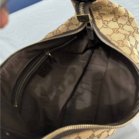 Gucci Monogram Medium Horsebit Chain Hobo - Picture 16 of 16